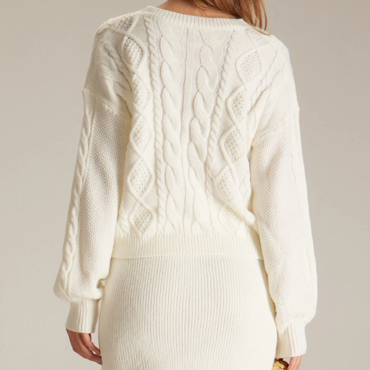 White Round Neck Cable Knit Long Sleeve Sweater